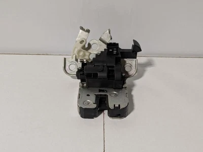 2012 奥迪 A7 后后备箱盖尾门锁执行器原始设备制造商 — 第 1/4 张图片