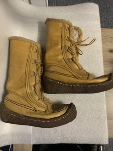 Maple Leaf Boots Women's 8 MukLuk Canadian Crafted Snow Leather Rubber Lace Up  - Picture 1 of 11