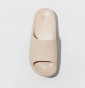 Wild Fable Women's Size 10 Sandals Tan Robbie Slide Slip On New - Picture 1 of 4