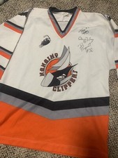 nanaimo clippers Ice Hockey Jersey BCHL Rare Autographed Canada Signed Junior A