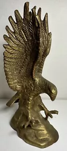 LATÓN: ÁGUILA DE LATÓN VINTAGE 10" DE ALTO APROXIMADAMENTE - Imagen 1 de 4