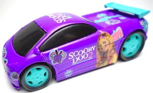 2002 RACING CHAMPIONS ERTL SCOOBY-DOO 2 DAPHNE PURPLE 1:64 DIECAST 3" CAR W BLUE - Picture 1 of 6