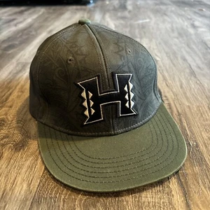 Hawaiian Headwear University of Hawaii Rainbow Warriors Snapback Logo Adjustable - Picture 1 of 6