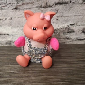 Mono vintage mini cara goma pies rosa niña cerdo felpa algodón tono "denim" - Imagen 1 de 8