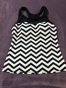 Women's Unbranded tankini swimsuit top size Large Chevron Print Black/White. - Picture 1 of 4