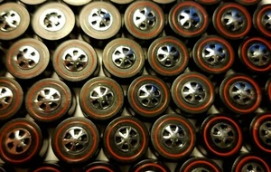 Hot Wheels Redline REPRO HK WHEEL TIRE Lot of 48 LARGE Bearing Style -NEW!  - Picture 1 of 2
