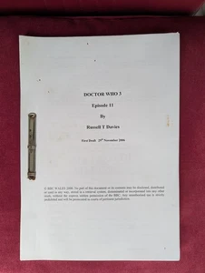 Rare Doctor Who Script - Utopia - Production Used By Prop Master - Tennant RTD - Picture 1 of 8