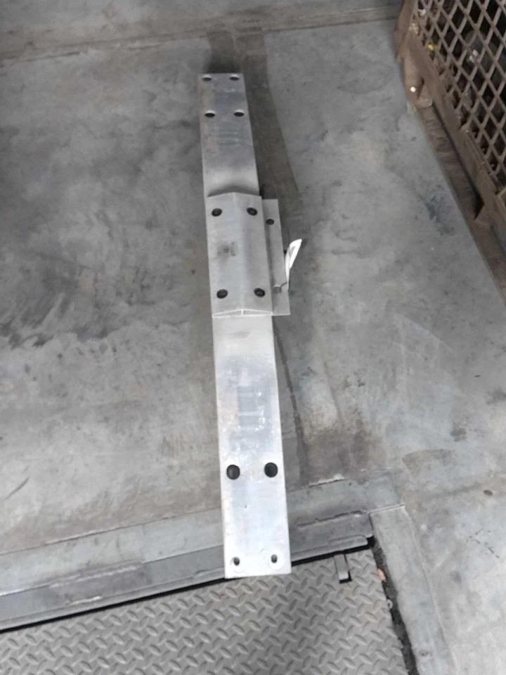 Refuerzo de parachoques trasero sedán de 4 puertas para 09-13 INFINITI G37 544224 Foto 1 de 4