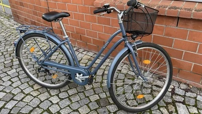 City Bike Damen Fahrrad 28 Zoll Sehr Gute Zustand - Bild 1 von 4