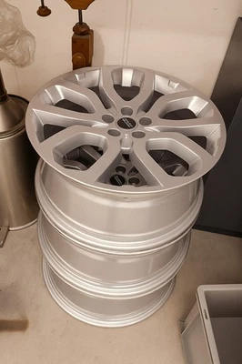 4 CERCHI IN LEGA PER LAND ROVER Range Rover Evoque Sport - Immagine 1 di 4