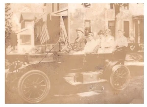 CAR FILLED FOR FOURTH JULY,WISCONSIN DELLS,1920'S.VTG 3.6" x 2.6" PHOTO#7 - Picture 1 of 2