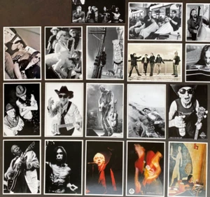 (18 LOT) ~ Musik Künstler Foto POSTKARTEN von Firefish ~ Green Day, Iggy, BB King, + - Bild 1 von 11