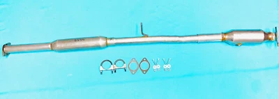 Fits: 2014 2015 Hyundai Tucson 2.0L Cataytic Converter With Resonator — 第 1/3 张图片