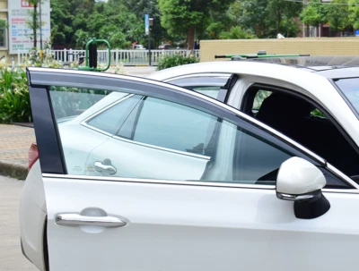 Para Toyota Avalon 19-22 Borde de ventana Visera Ventilación Parasol Protector de lluvia con cromo 4 piezas Foto 1 de 4