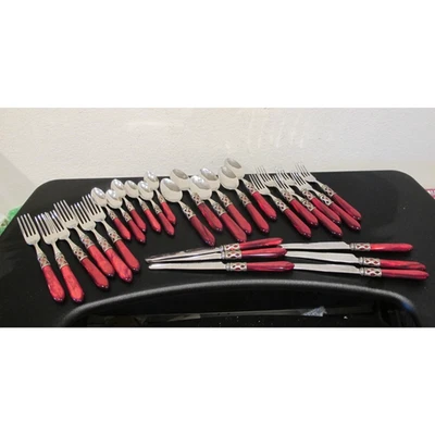 30 件 Vietri 布加迪阿拉丁珍珠锈古董格子不锈钢餐具 — 第 1/4 张图片