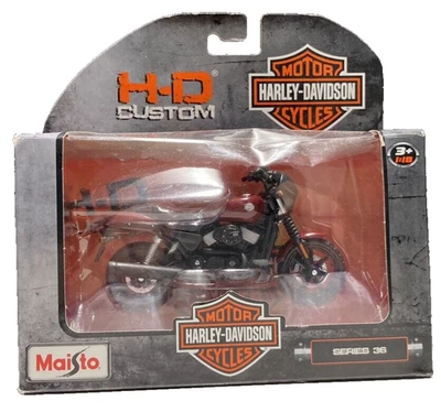 MOTO HARLEY DAVIDSON MAISTO CUSTOM SERIES 36 1/18 MODELO XG750 NUEVA EN CAJA Foto 1 de 4