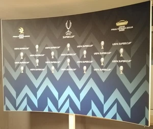 Fahne Flagge Mixed Zone UEFA Super Cup 13.8.2025 Paris SG - Tottenham Hotspur - Picture 1 of 2