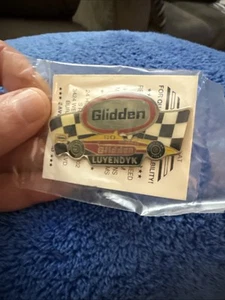 Nuevo de Lote Antiguo Arie Luyendyk Glidden Team Menard Indianápolis 500 Coleccionista Solapa Pin 23 - Imagen 1 de 1