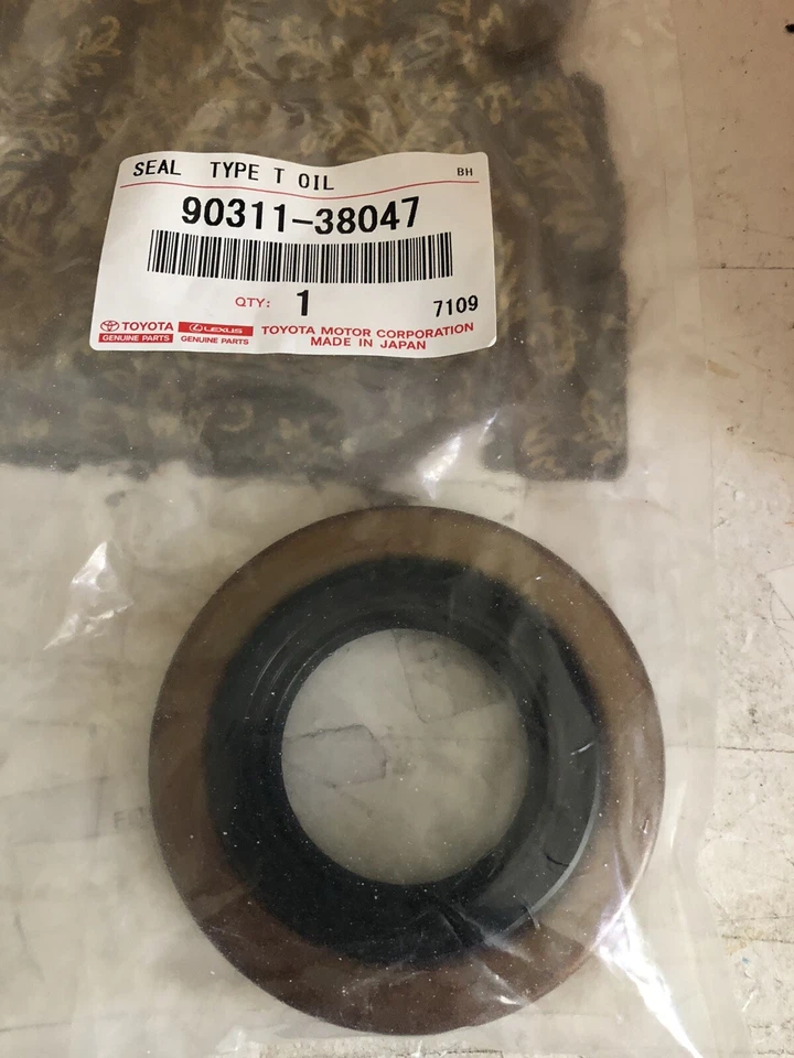 NUEVO sello de piñón diferencial genuino OEM Toyota Land Cruiser 1969-97 90311-38047 Foto 1 de 1