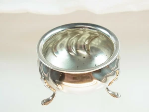 Bonito cuenco de sal cuenco de plata 830 plata pies de gato florales finos Cohr Dinamarca - Imagen 1 de 6