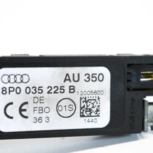 Amplificador Antena AUDI A3 8P1 8P0035225B 2.0 Gasolina 110kw 2004 2842886 - Imagen 1 de 5