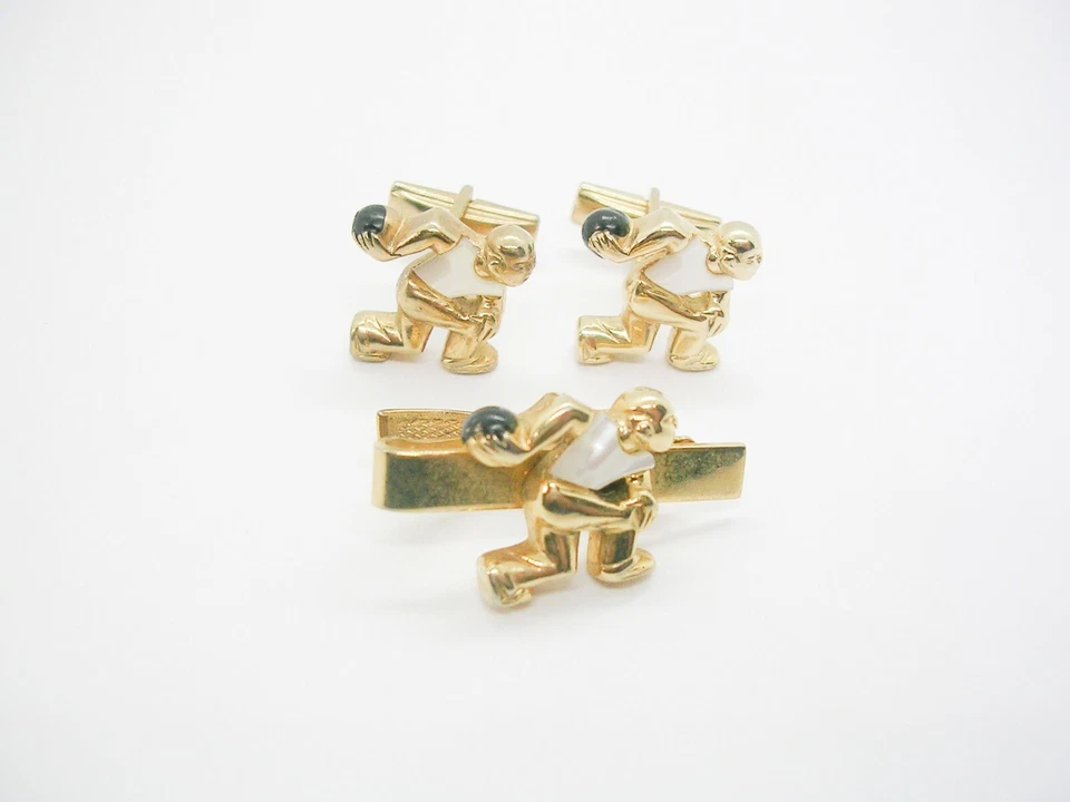 Juego de clips de corbata de gemelos de bombín de colección con barra de corbata a juego Foto 1 de 3