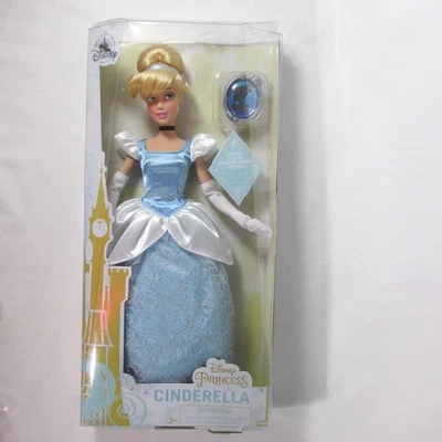 Disney Store Clásico Princesa Cenicienta Barbie Muñeca Accesorios Articulado Nuevo Foto 1 de 4