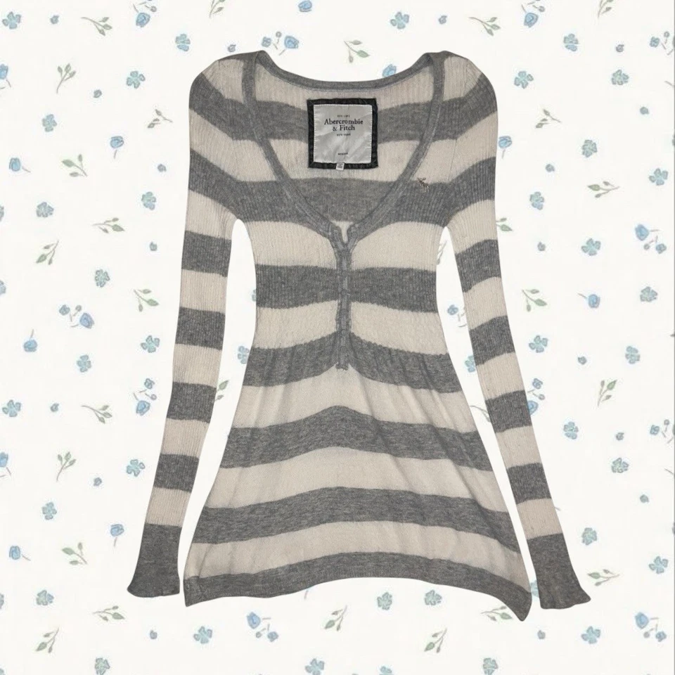 Vintage Y2K Abercrombie & Fitch Grey & White Striped Henley Babydoll Sweater- M - Image 1 of 4