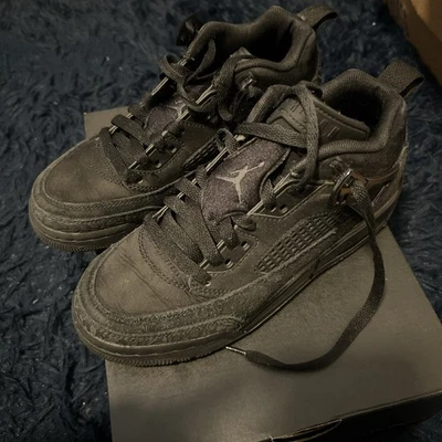 Nike Jordan Spizike Low GS ‘Gato Preto’ GS TAMANHO 5Y FQ3950-001 Novo Big Kid Youth - Imagem 1 de 4