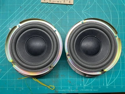 Tieftöner & Weiche aus Acoustimass 5 series II - Bild 1 von 3