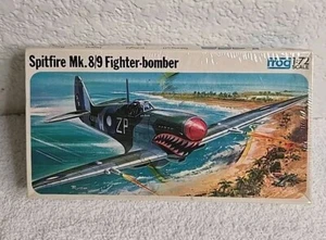 New Vintage Frog 1:72 Model Kit Spitfire Mk. 8/9 Fighter-Bomber Factory Sealed - Picture 1 of 6