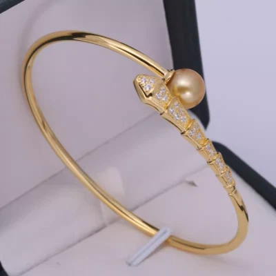 Gorgeous AAAAA 10-11mm Round South Sea Golden pearl Bracelet 7.5-8" 925S - Image 1 of 3