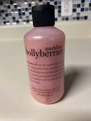 Champú, gel de ducha y baño de burbujas Sparkling Hollyberries de PHILOSOPHY 6 OZ. Foto 1 de 2