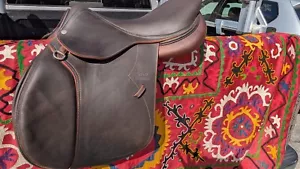Devoucoux 18" All-Buffalo Socoa Saddle -- D3D -- Beautiful Condition! - Picture 1 of 23