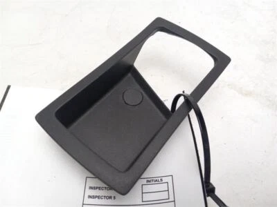 2005-2007 FORD FIVE HUNDRED FRONT PASSENGER DOOR INTERIOR HANDLE BEZEL OEM - Image 1 of 4