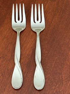 2 Oneida Heirloom AQUARIUS Glossy 18/10 Stainless SALAD FORKS 6 7/8" - Picture 1 of 2