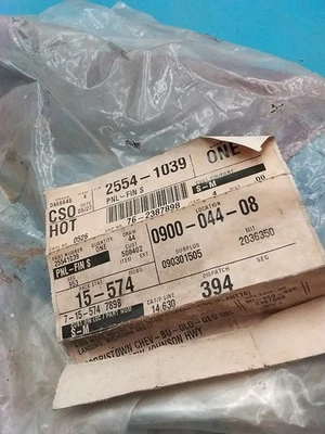 Buick rojo granate 25541039 LH Foto 1 de 2