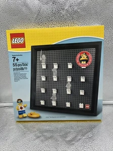LEGO 500359 Marco Coleccionista Pantalla 12"x12" 2018 Retirado con Mini Figura Exclusiva - Imagen 1 de 4