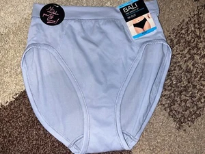 NWT Bali One Smooth U Hi-Cut Panty Gray Small/5 DFMEHC - Picture 1 of 2