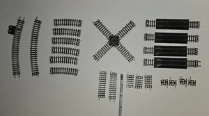 Miscellaneous N Scale Track 22 Total Pieces Pre-owned - Picture 1 of 5