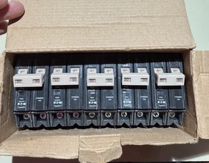 (Box of 5) Eaton Type CH CHF230 30 Amp Double Pole 2-Pole Circuit Breaker - Picture 1 of 6