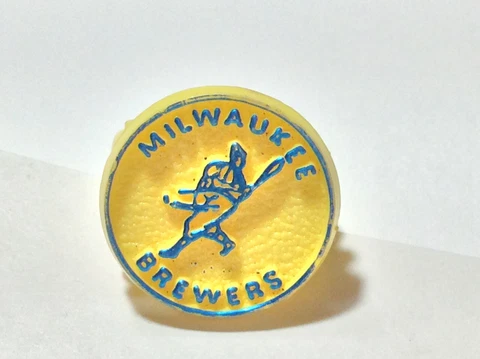 Vintage Milwaukee Brewers Plastic Kids Ring Cover