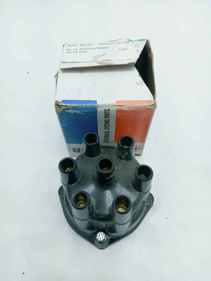 NOS NAPA RR 183 Distributor Cap for 1962-1975 GM, AMC, Jeep 6 Cyl. Foto 1 de 1