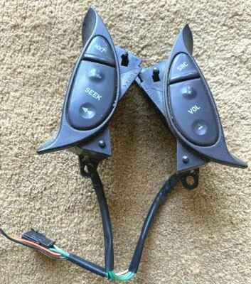 Controles de audio en el volante. Saab 900, 9-3 y 9-5 Foto 1 de 3