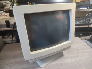 Samsung 14" Cvm4967 T Retro Vintage Gaming Crt Monitor *Vintage* - Zdjęcie 1 z 12