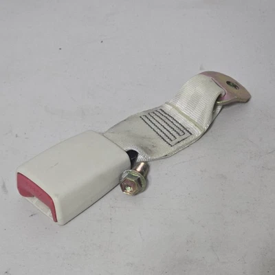 Оригинальный приемник пряжек для заднего правого/левого наружного ремня безопасности 02–10 Lexus SC430 Z40 - Изображение 1 из 4