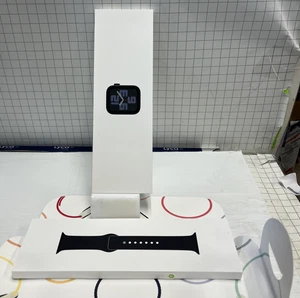 Apple Watch SE 2nd Generation A2723 GPS 44mm Midnight Aluminum Case M/L - Photo 1 sur 6