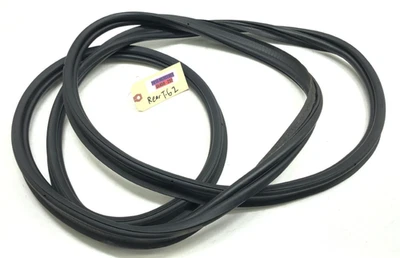 2013-2016 MERCEDES GL450 X166 TAILGATE LIFTGATE BACK DOOR WEATHERSTRIP SEAL OEM. Foto 1 de 4