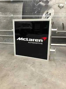 Insegna Luminata Doppio Lato Concessionario Ufficiale McLaren 2011 - Foto 1 di 10