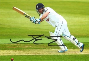 HAMPSHIRE CRICKET: WILL SMITH SIGNIERT 6x4 ACTION FOTO + COA - Bild 1 von 1